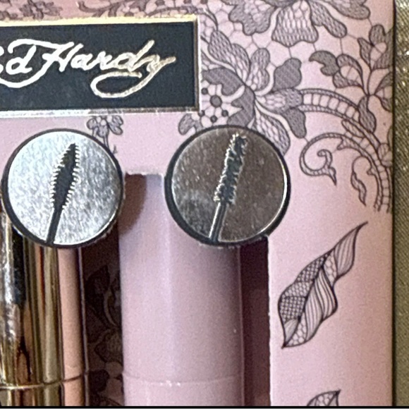 Ed Hardy Lash Queen Mascara 2 PC Set Length & Volume Full Size ~NIB~ - Picture 4 of 6